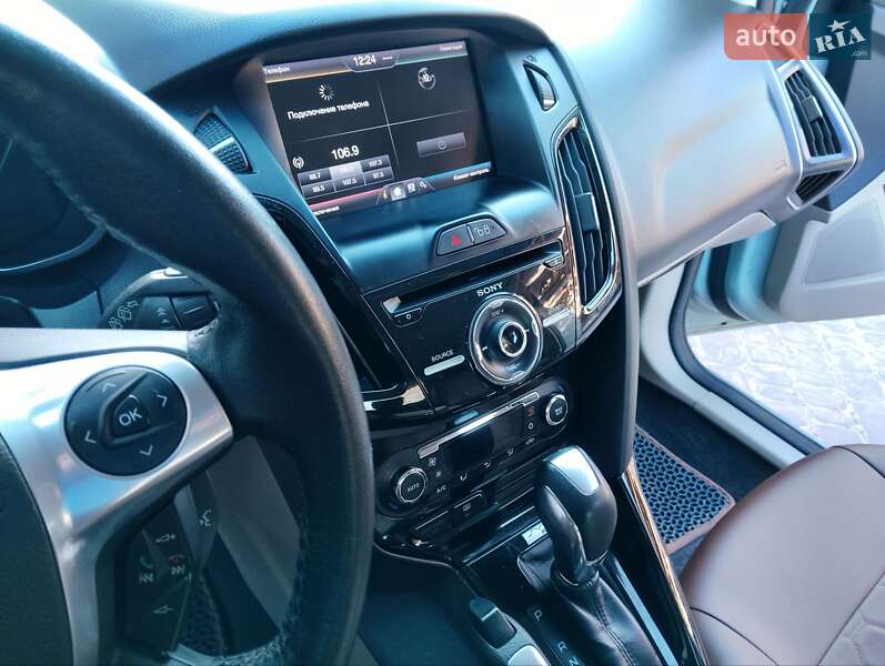 Хэтчбек Ford Focus 2012 в Луцке