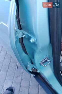 Хэтчбек Ford Focus 2012 в 
