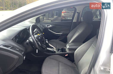 Седан Ford Focus 2012 в 