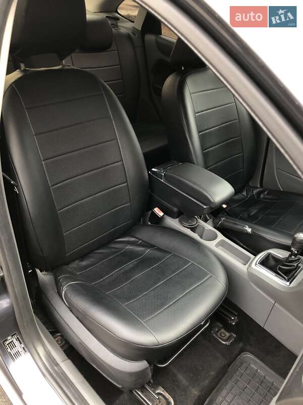 Седан Ford Focus 2008 в Калиновке