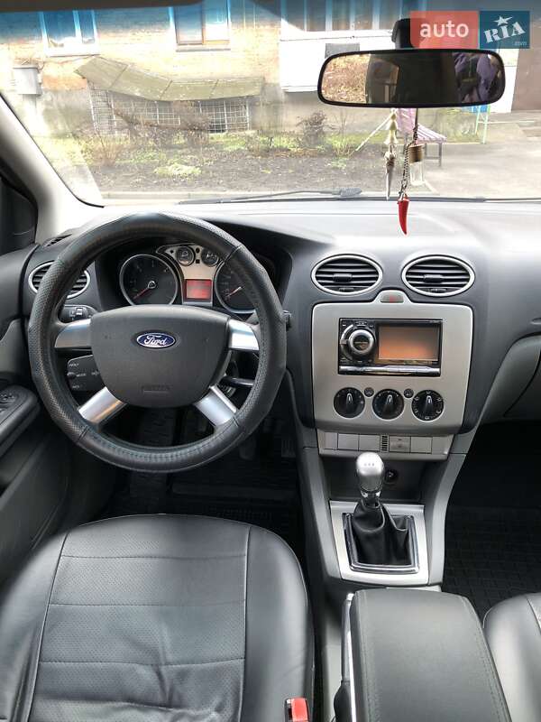 Седан Ford Focus 2008 в Калиновке