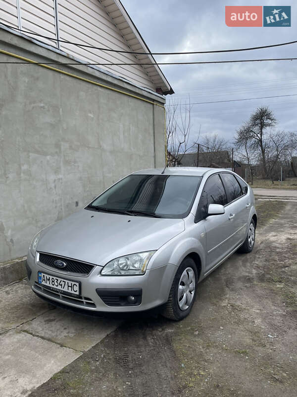 Хэтчбек Ford Focus 2005 в Житомире