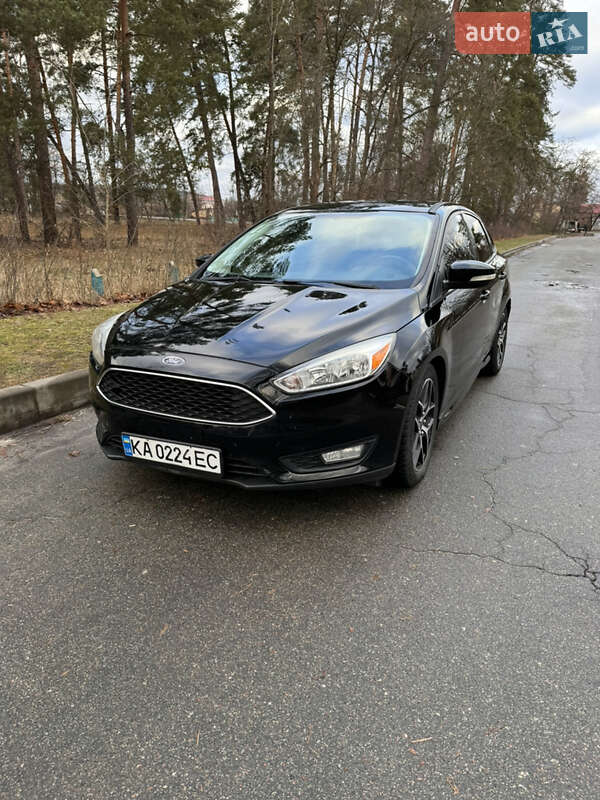 Седан Ford Focus 2016 в Киеве