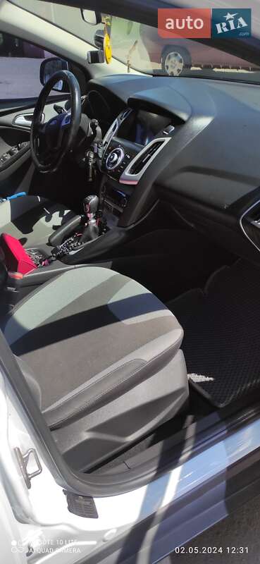 Хетчбек Ford Focus 2014 в Кривому Розі фото 10 Хетчбек Ford Focus 2014 в Кривому Розі