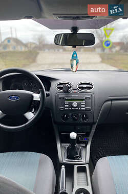 Универсал Ford Focus 2005 в Староконстантинове