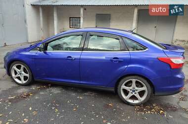 Седан Ford Focus 2012 в 