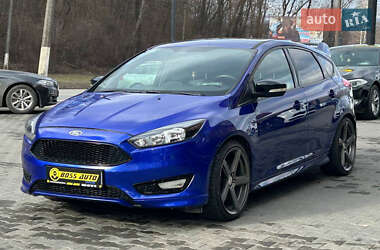 Хетчбек Ford Focus 2015 в Чернівцях