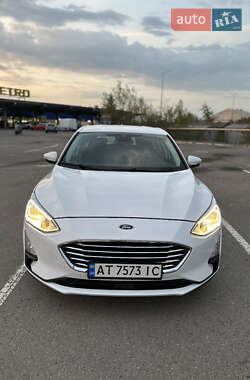 Хэтчбек Ford Focus 2019 в 