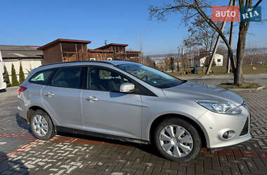 Універсал Ford Focus 2012 в Золочеві