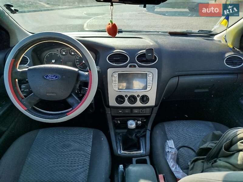 Седан Ford Focus 2006 в Николаеве фото 18 Седан Ford Focus 2006 в Николаеве