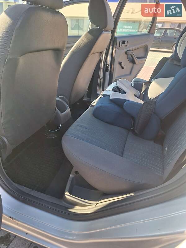 Хетчбек Ford Focus 2005 в Калуші