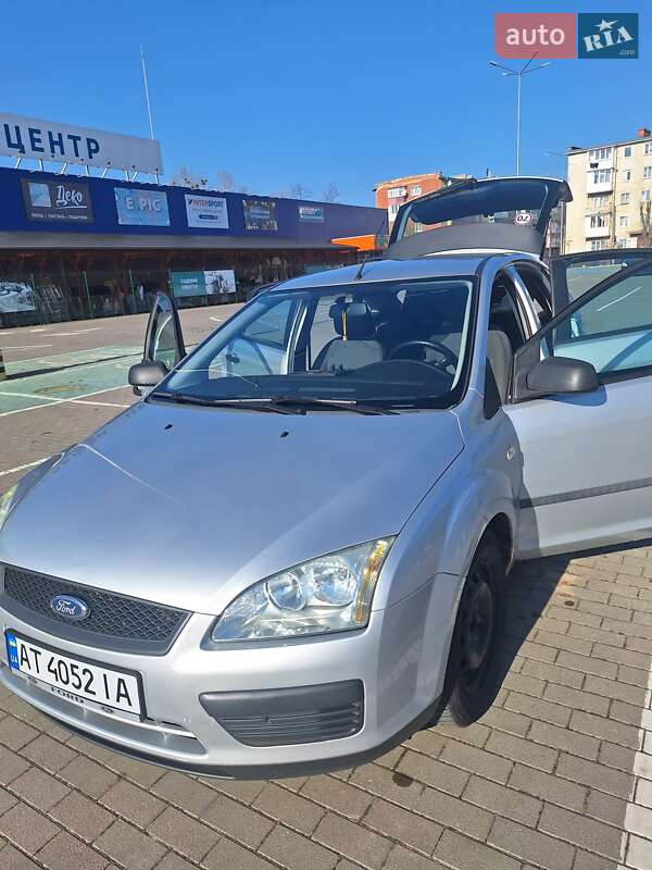 Хетчбек Ford Focus 2005 в Калуші
