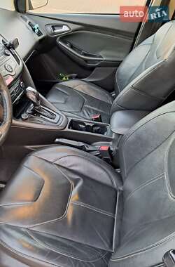 Седан Ford Focus 2016 в 