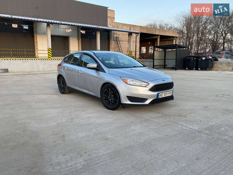 Хетчбек Ford Focus 2015 в Дніпрі