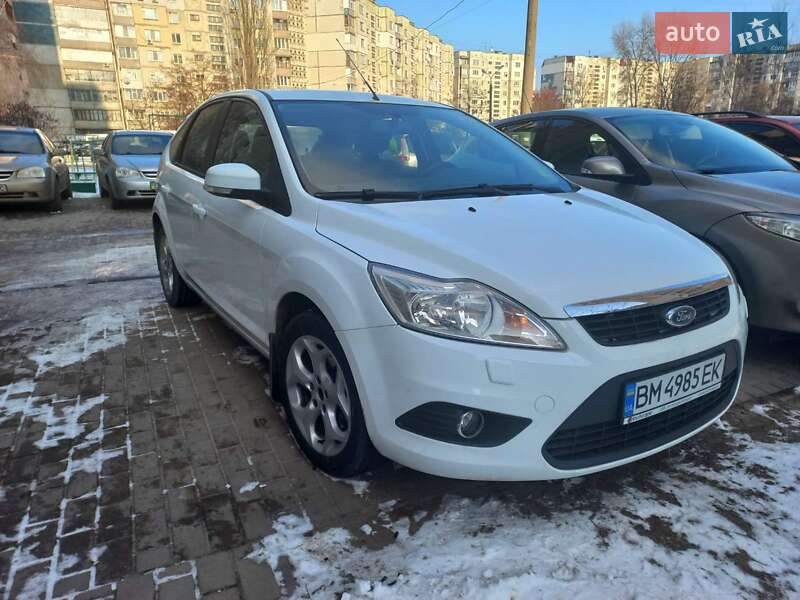 Хетчбек Ford Focus 2010 в Сумах