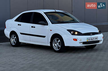 Седан Ford Focus 2001 в 