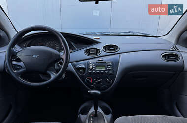 Седан Ford Focus 2001 в 