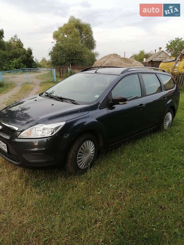 Универсал Ford Focus 2010 в Ратным фото 2 Универсал Ford Focus 2010 в Ратным