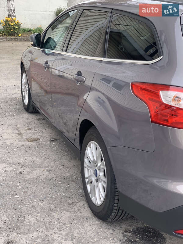 Универсал Ford Focus 2011 в 