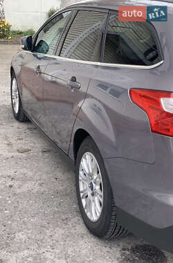 Универсал Ford Focus 2011 в 