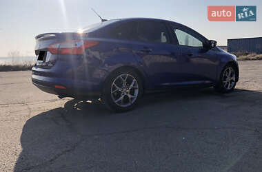 Седан Ford Focus 2012 в 