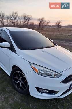 Седан Ford Focus 2015 в 