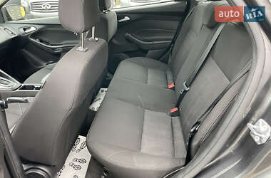 Седан Ford Focus 2017 в 