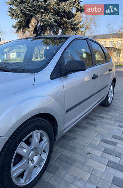 Хэтчбек Ford Focus 2006 в Новой Одессе