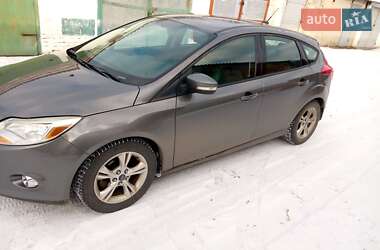Хэтчбек Ford Focus 2012 в 