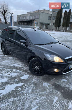 Универсал Ford Focus 2010 в Полонном