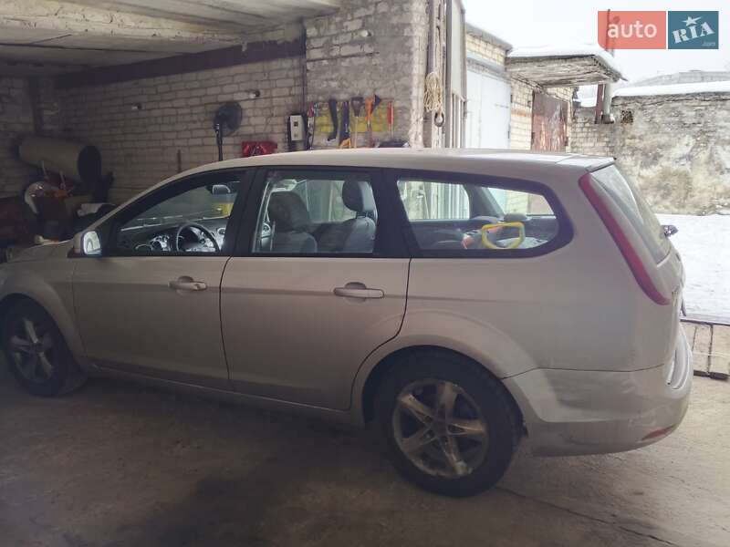 Универсал Ford Focus 2010 в Днепре