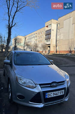 Хетчбек Ford Focus 2013 в Червонограді