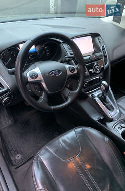 Хэтчбек Ford Focus 2013 в Черновцах