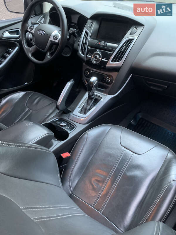 Хэтчбек Ford Focus 2013 в Черновцах