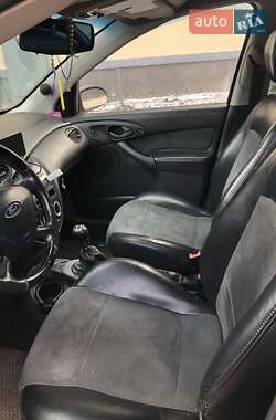 Хэтчбек Ford Focus 2003 в Виннице