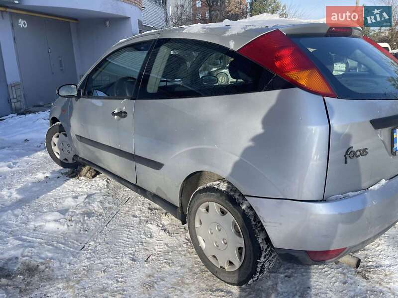 Хетчбек Ford Focus 2001 в Львові
