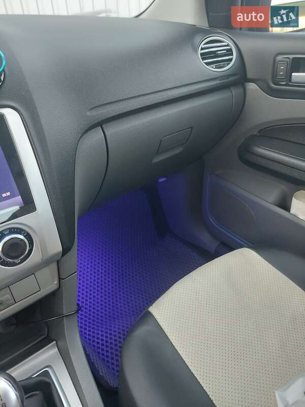 Хэтчбек Ford Focus 2008 в Черкассах