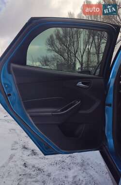 Хэтчбек Ford Focus 2016 в 