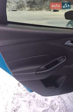 Хэтчбек Ford Focus 2016 в 