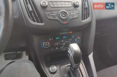 Хэтчбек Ford Focus 2016 в 