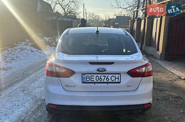 Седан Ford Focus 2011 в 