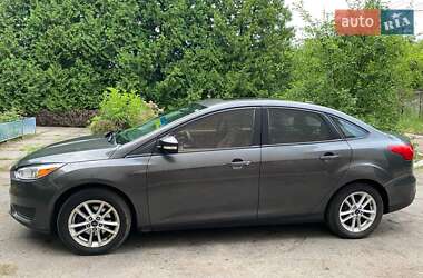 Седан Ford Focus 2015 в 