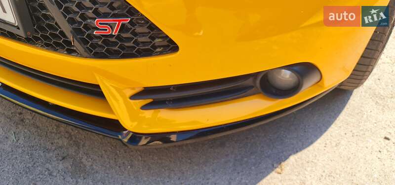 Хэтчбек Ford Focus 2013 в Киеве фото 27 Хэтчбек Ford Focus 2013 в Киеве