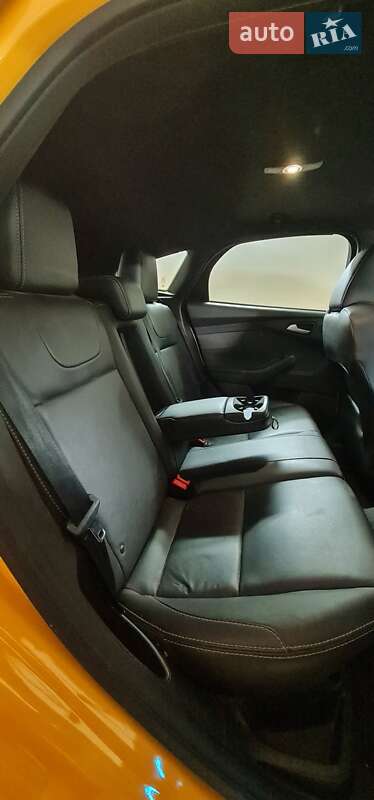 Хэтчбек Ford Focus 2013 в Киеве фото 46 Хэтчбек Ford Focus 2013 в Киеве