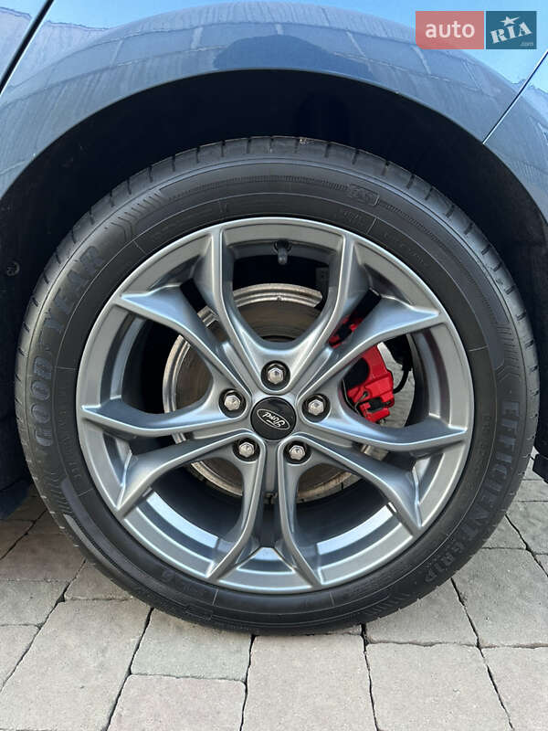 Хетчбек Ford Focus 2020 в Нововолинську