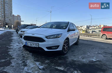 Седан Ford Focus 2017 в Киеве