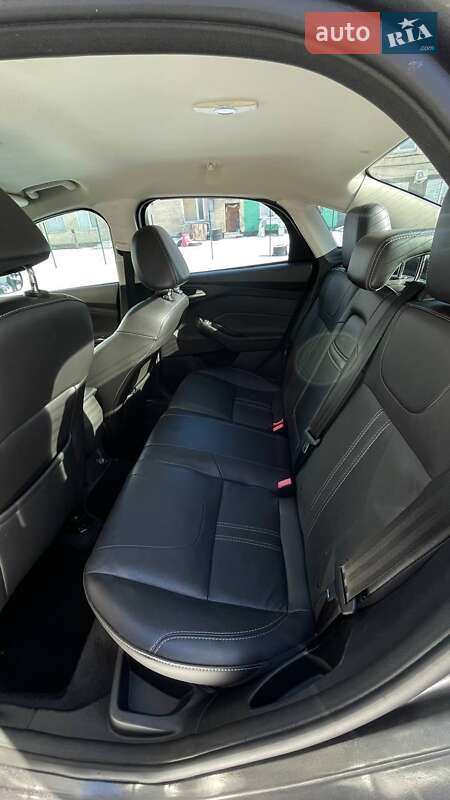 Седан Ford Focus 2013 в Киеве