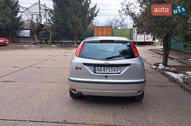 Хэтчбек Ford Focus 2001 в 