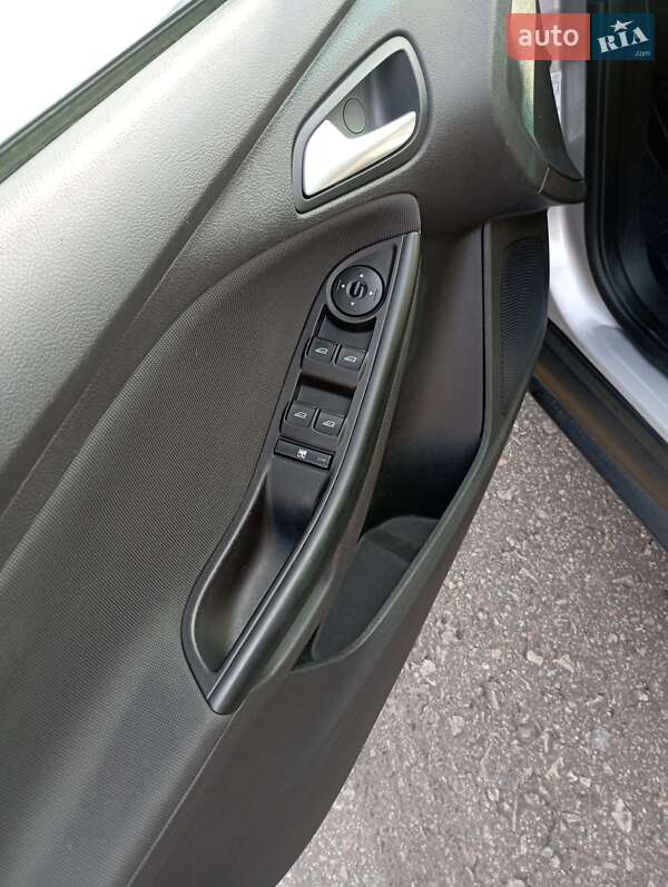 Хэтчбек Ford Focus 2013 в Одессе