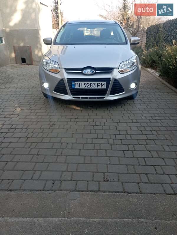 Хэтчбек Ford Focus 2013 в Одессе